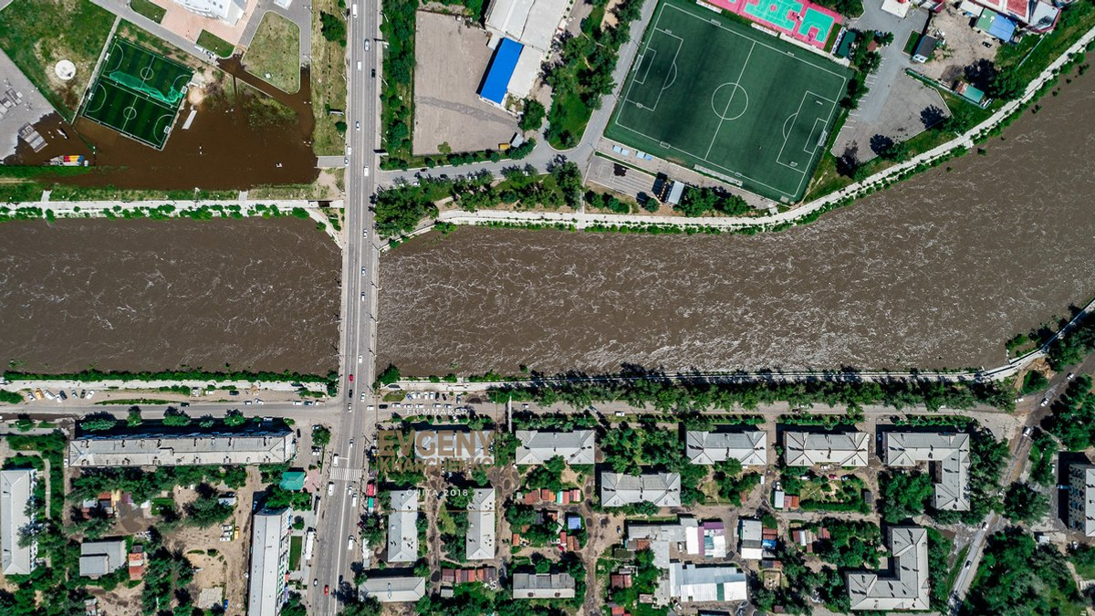 Вертикально вниз: наводнение в Чите с квадрокоптера
