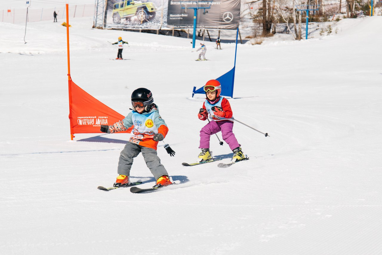 В клубе Федора Конюхова кататься на лыжах научат и детей