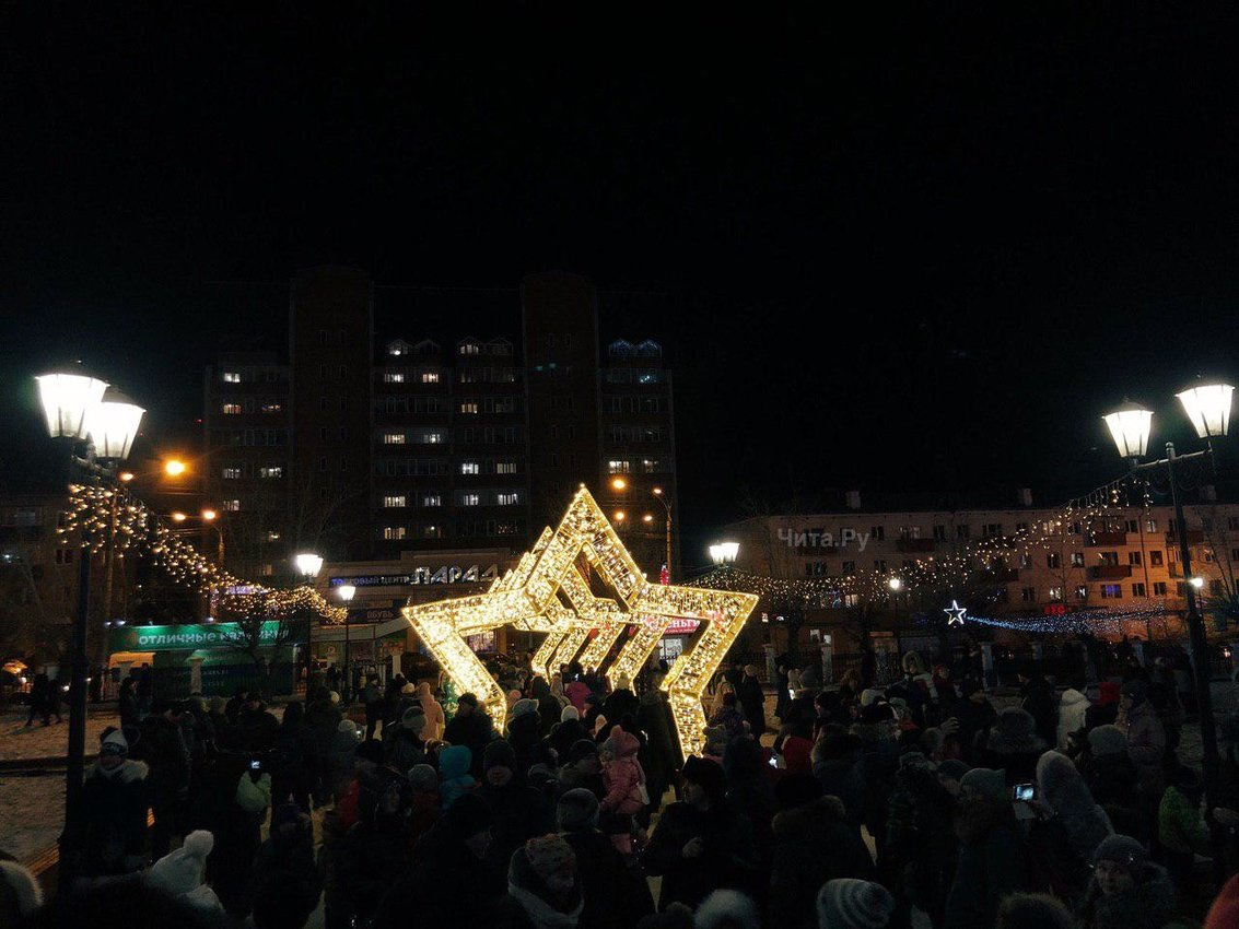 Праздничную иллюминацию установят на площади Декабристов в Чите