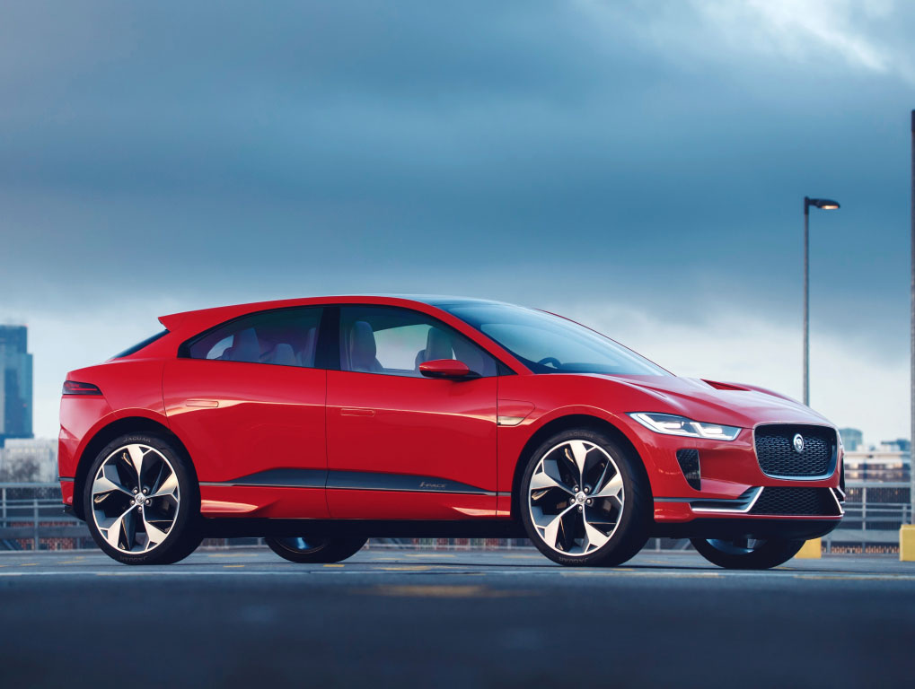 Jaguar готовится к выпуску стильного i-Pace, который является первым электромобилем компании. Через несколько лет такие машины будут доминировать в модельном ряду Jaguar (и не только)