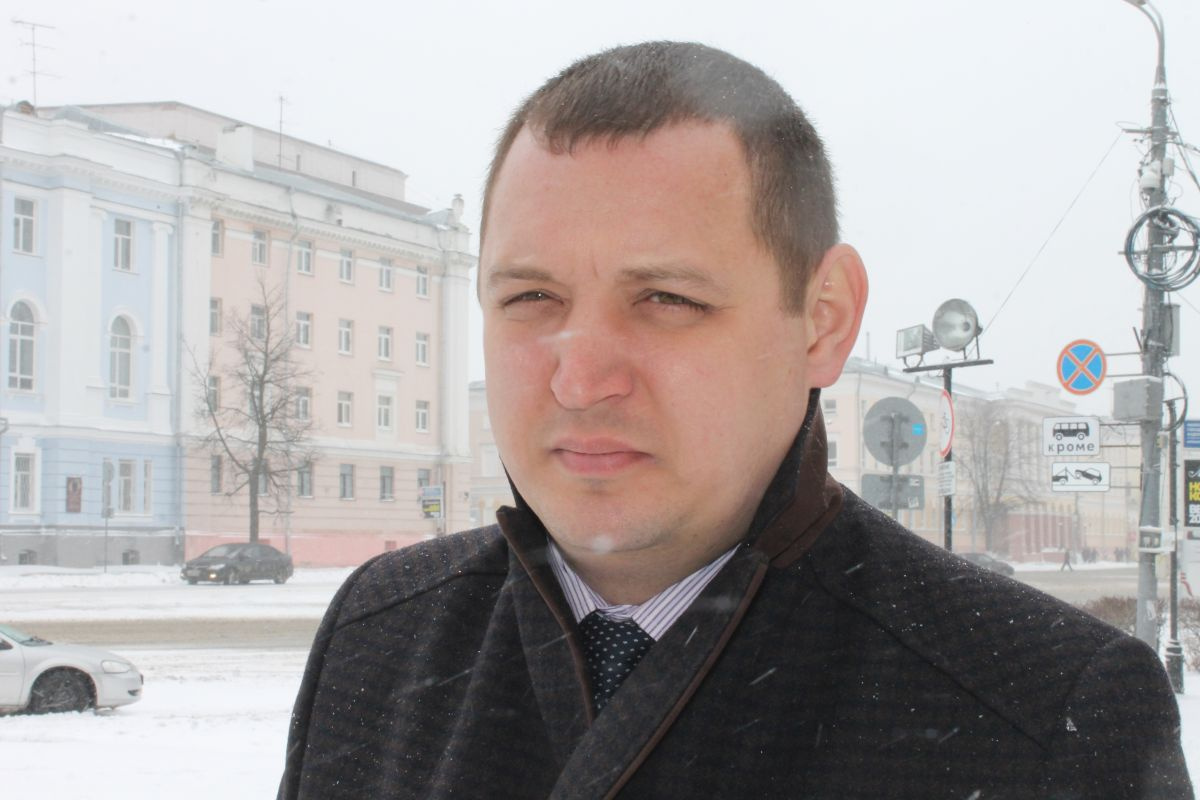 Роман Ухабин. Роман Ухабин.