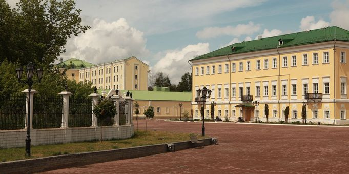 Площадиь Металлургов в Выксе. Фото: www.omk.ru/vmz<br> Площадиь Металлургов в Выксе. Фото: www.omk.ru/vmz<br>