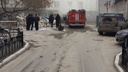 Двадцать человек эвакуировали из-за дымящегося подвала в тихом центре