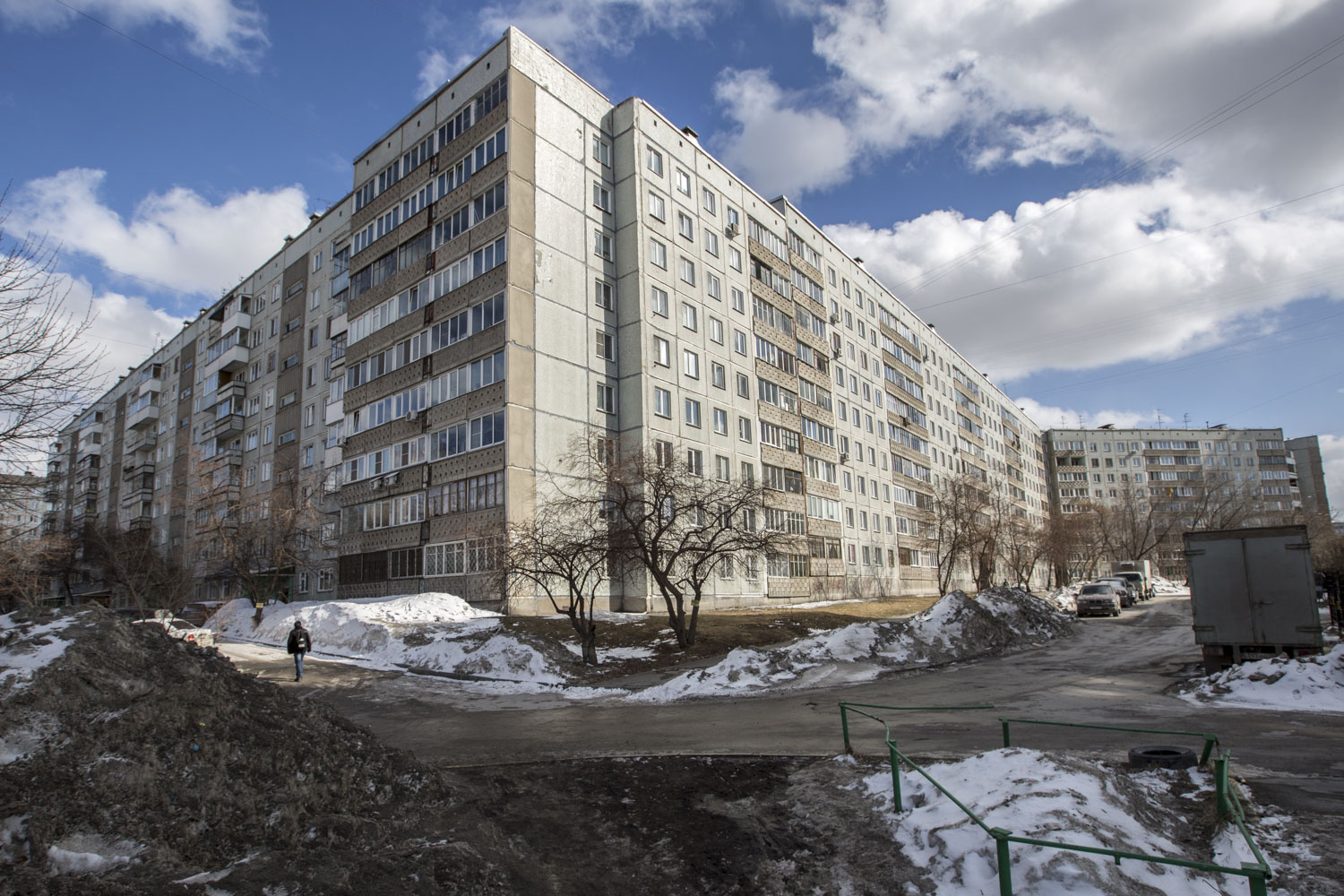 Брежневки в москве. Панельная девятиэтажка. Советские девятиэтажки. Девятиэтажки в Новосибирске. Панельные девятиэтажки 70 годов.