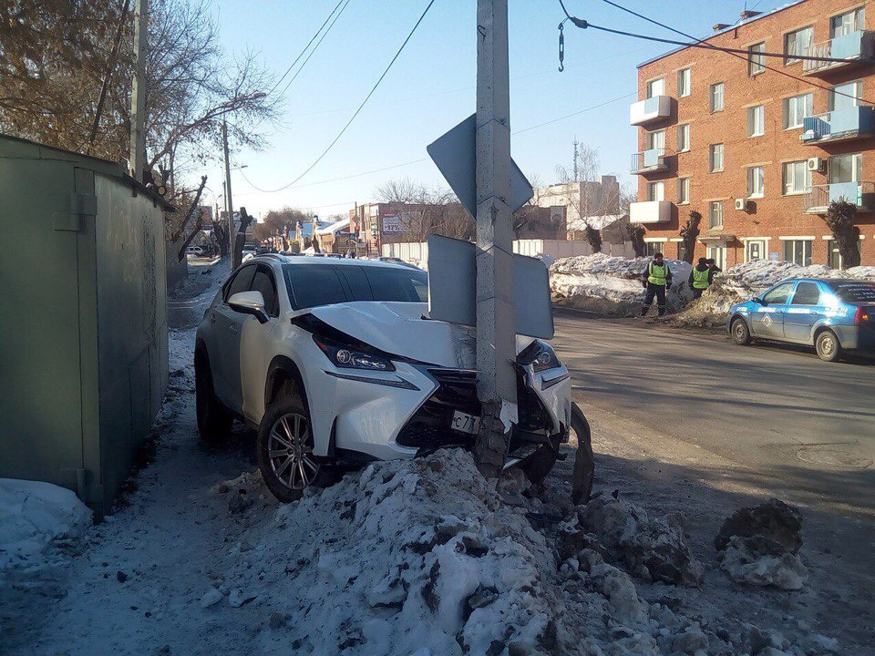 Автомобиль нашли утром 11 марта на ул. Пушкина — угонщице не удалось вернуть машину хозяйке Автомобиль нашли утром 11 марта на ул. Пушкина — угонщице не удалось вернуть машину хозяйке