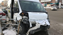 В Челябинске молодой маршрутчик врезался в BMW