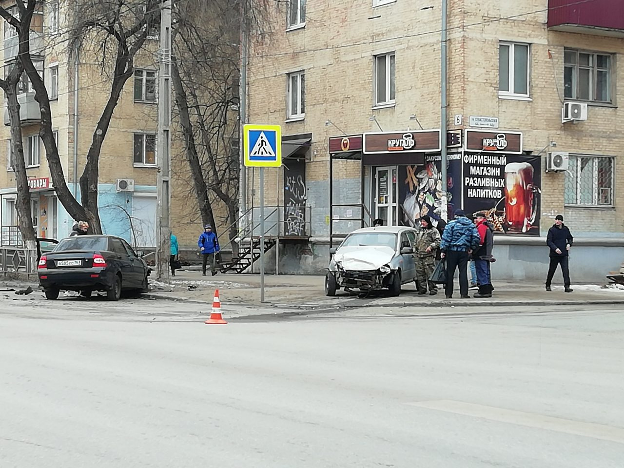 Kalina закрутило и вынесло с дороги Kalina закрутило и вынесло с дороги