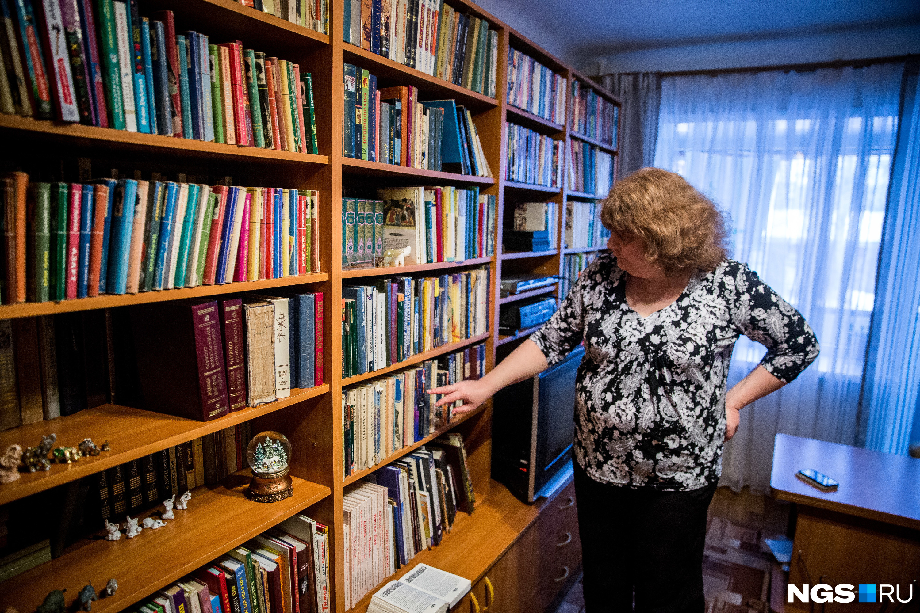 Библиотека Ирины Поздняковой сформировалась из её увлечений фантастикой, детскими книгами и восточной литературой Библиотека Ирины Поздняковой сформировалась из её увлечений фантастикой, детскими книгами и восточной литературой