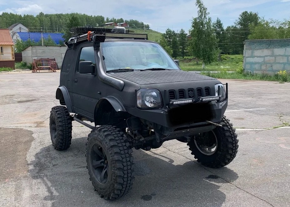 Для Jimny доступны десятки вариантов внедорожного тюнинга Для Jimny доступны десятки вариантов внедорожного тюнинга