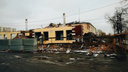 «Проведем реновацию»: в Копейске начали снос бывшей фабрики валерьянки и боярышника