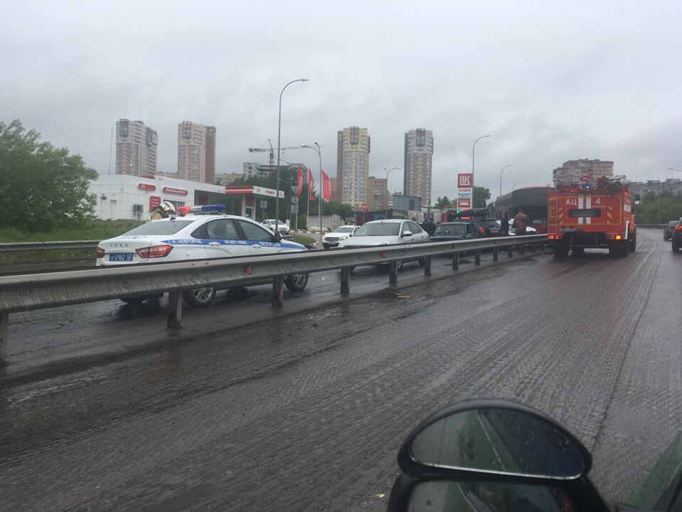 ДТП произошло напротив заправки «Лукойл» ДТП произошло напротив заправки «Лукойл»