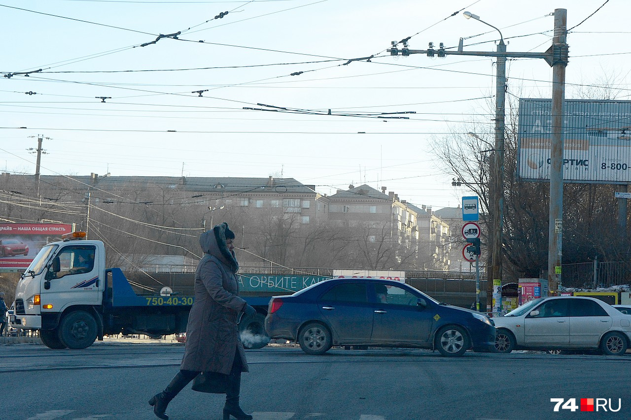 Пересечение проспекта Победы и улицы Российской: камеры на выносной стойке снова заработали здесь и ещё в 40 точках Челябинска