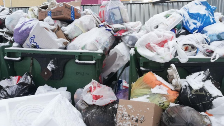 Челябинцам с декабря насчитали по-новому плату за мусор. Ранее объявили, что сделают это с января