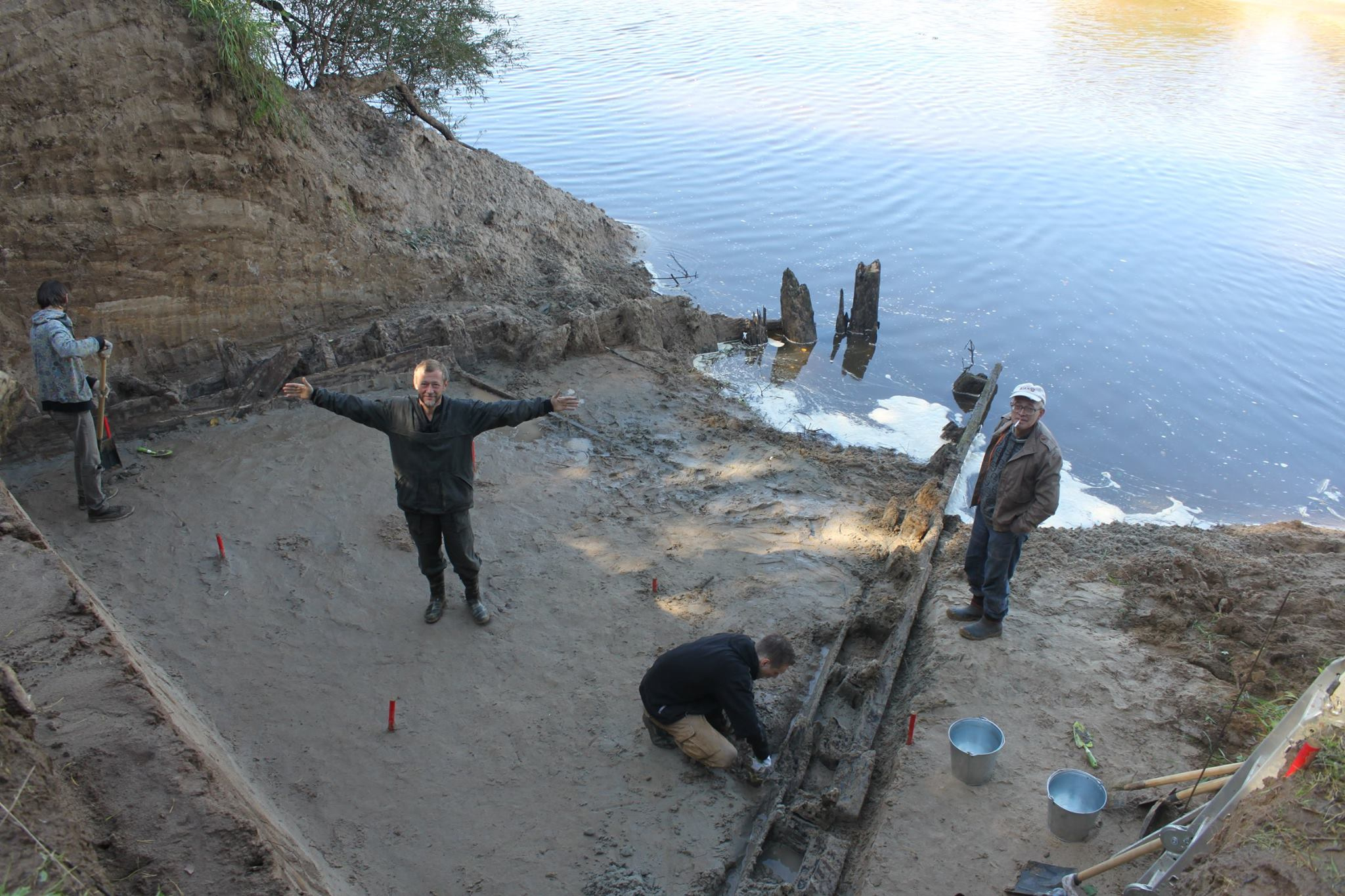 В прошлом сезоне археологам и историком удалось открыть совсем небольшой участок раскопа