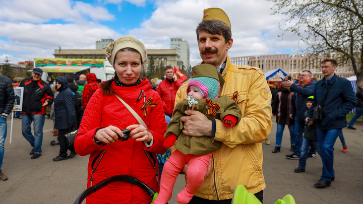 «Это больше, чем просто память»: трогательные кадры с Дня Победы в Красноярске
