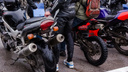 Оттаяли и погнали: на дорогах Новосибирска появились первые мотоциклисты