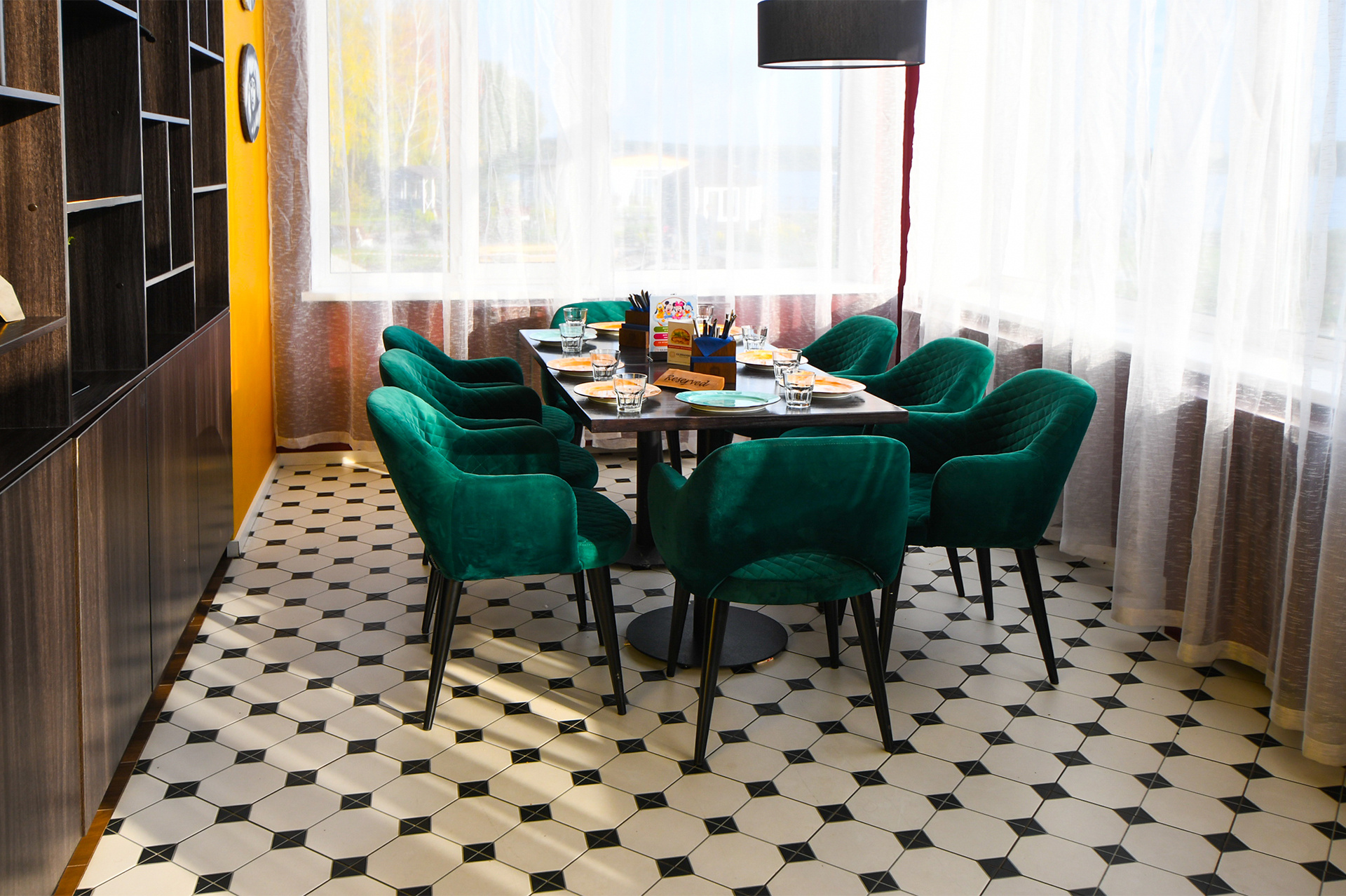 Глиссандо екатеринбург отель. Глисандо екатеринбург. Глиссандо екатеринбург ресторан. Глиссандо ресторан. Глиссандо екатеринбург ресторан.