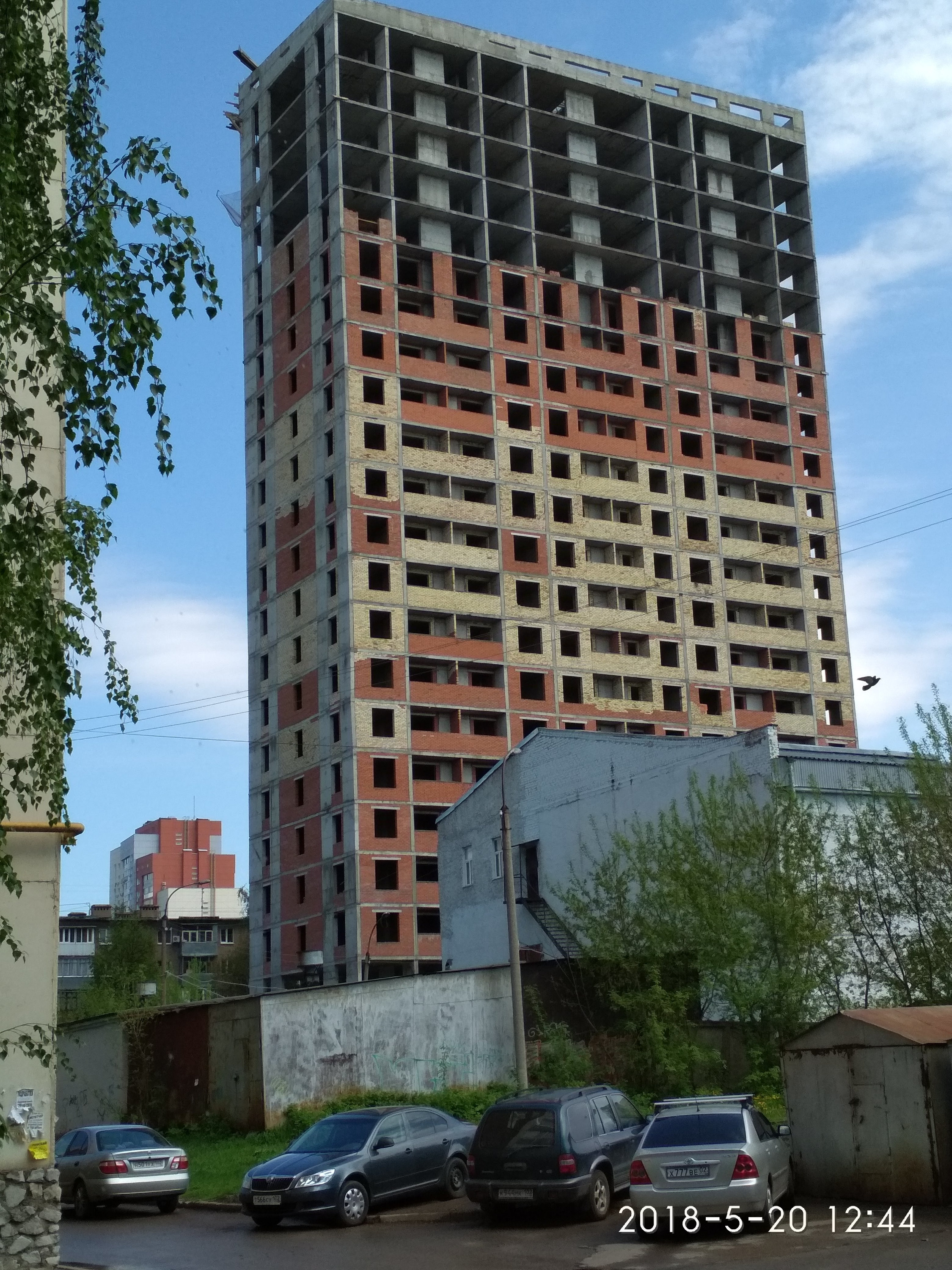 Вот так выглядит пока не сданная в эксплуатацию новостройка на Кустарной Вот так выглядит пока не сданная в эксплуатацию новостройка на Кустарной