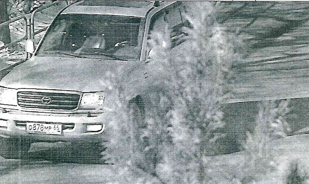 Кадр с камеры видеофиксации: автомобиль, во многих деталях совпадающий с задержанным, ездит по городу