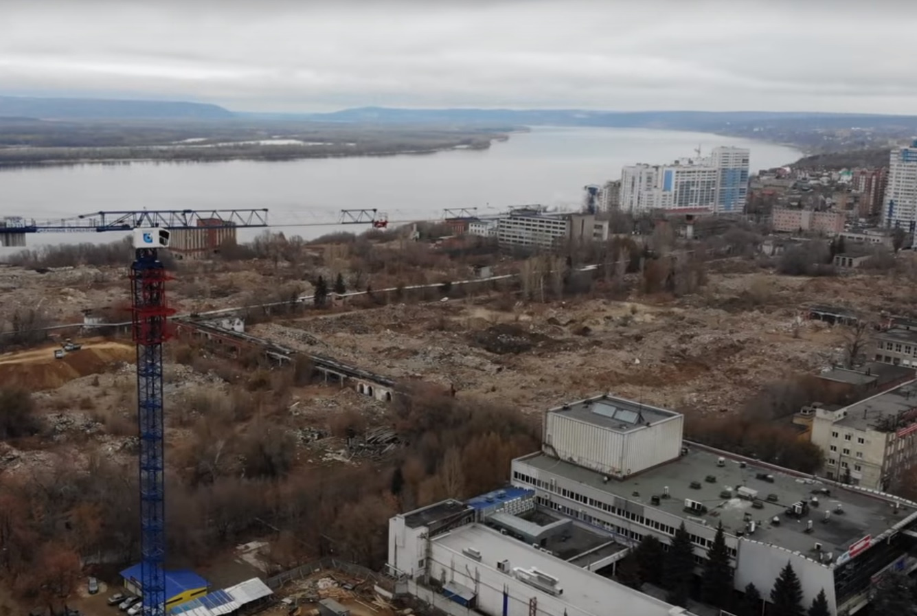 От ЗИМа остались только руины От ЗИМа остались только руины