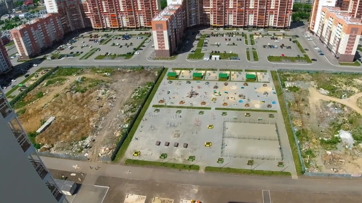 «Самое убогое жильё»: блогер Варламов разнёс дворы в третьем за полторы недели ролике про Челябинск