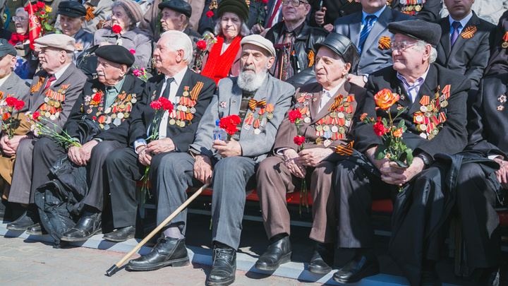 Ветеранам Великой Отечественной войны начали выплачивать по 6000 рублей в честь 9 Мая