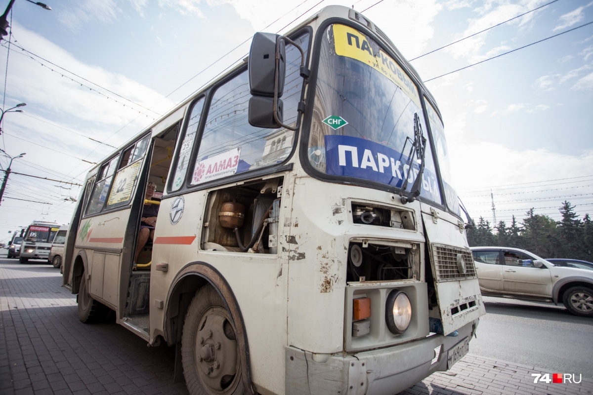 Пока транспортный облик Челябинска формируют полулегальные и очень усталые маршрутки