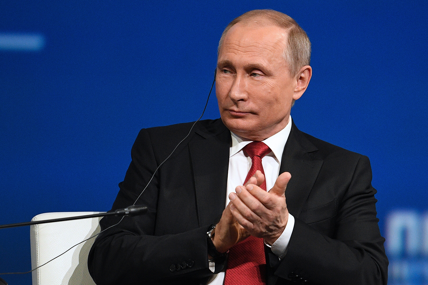 Владимир Путин подписал новый майский указ на срок до 2024 года