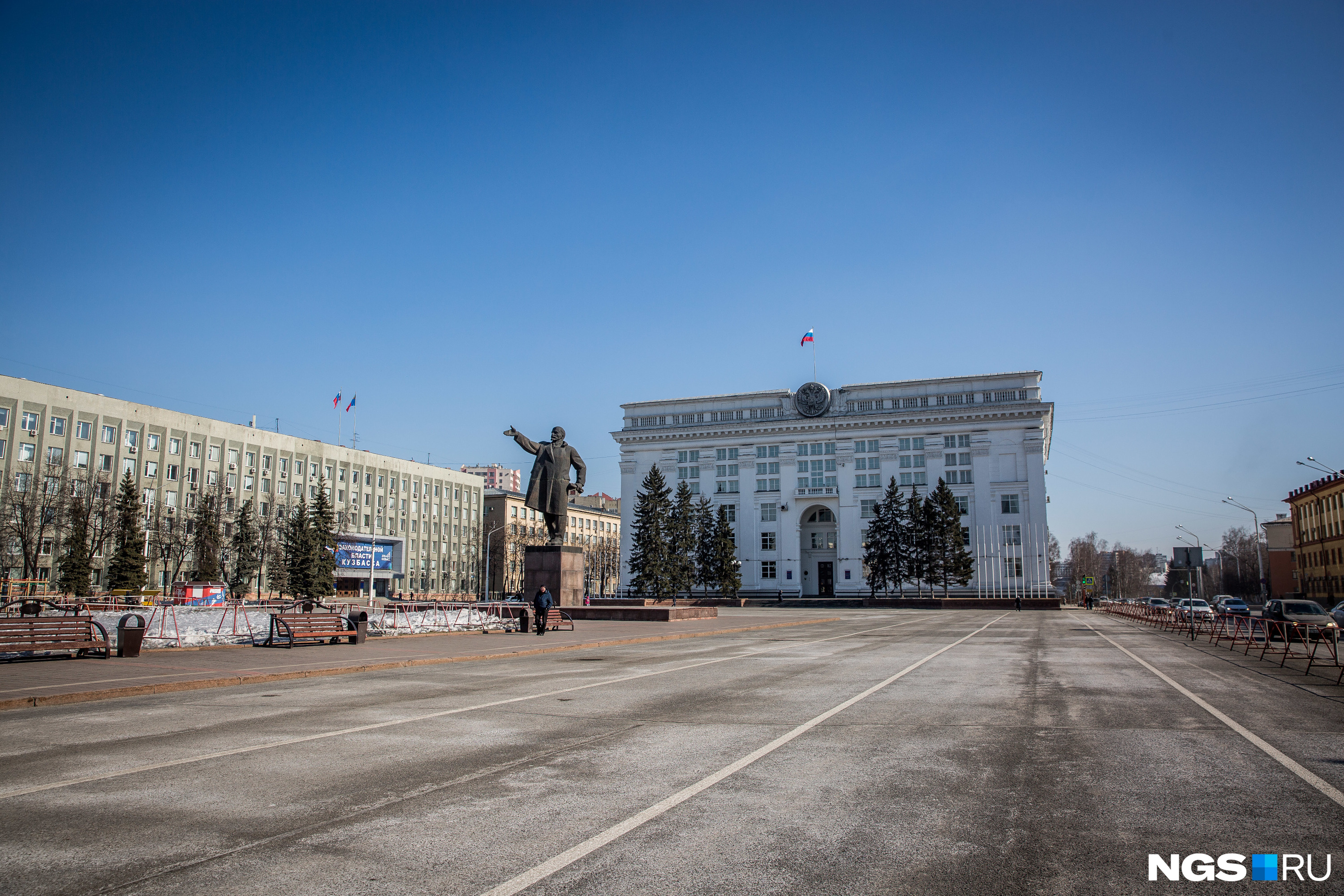 В администрации Кемеровской области пострадавшим обещали помочь с любыми трудностями в жизни, но на деле не всё удалось В администрации Кемеровской области пострадавшим обещали помочь с любыми трудностями в жизни, но на деле не всё удалось
