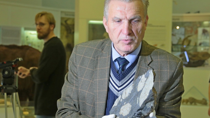 Подарок ко дню рождения: в музей Челябинска вернули украденный фрагмент метеорита