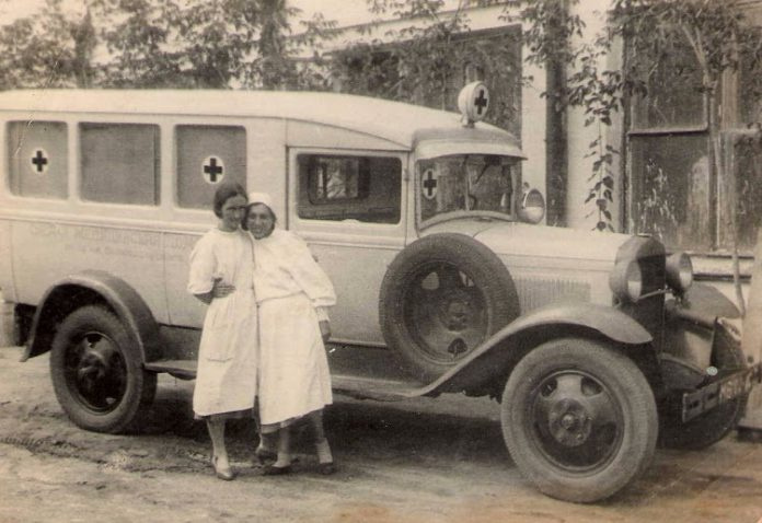 ГАЗ-АА — первый автомобиль скорой помощи