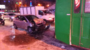Уснул за рулём: в центре Новосибирска «Хонда» врезалась в троллейбус