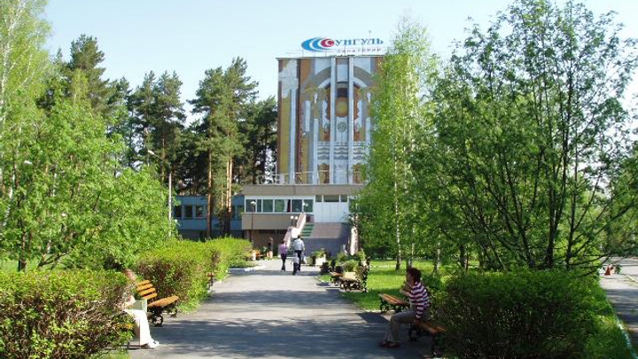 Штраф — в рассрочку: директора санатория в Челябинской области наказали за долги по зарплате