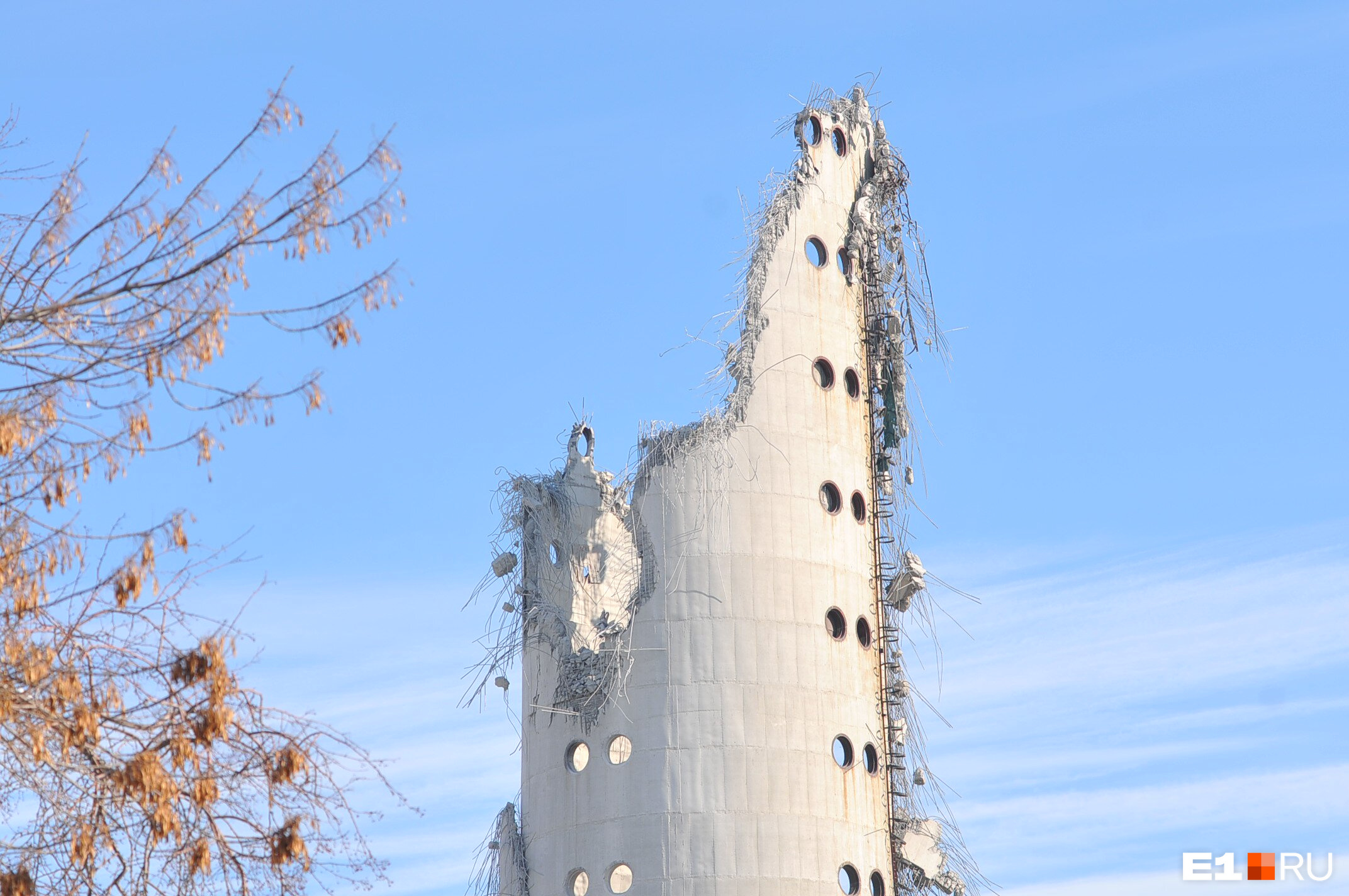 Revolution towers екатеринбург