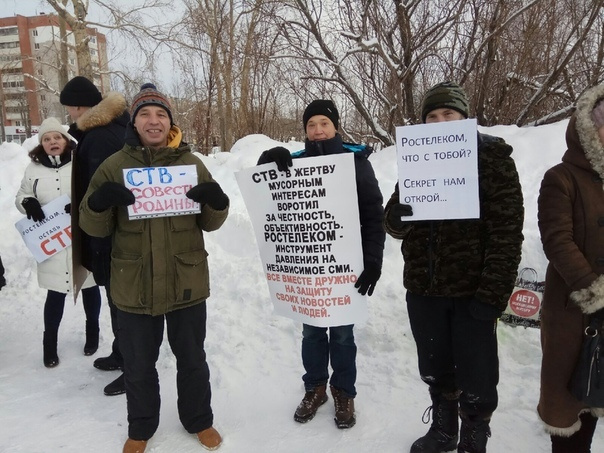 Поддержали пикет и активисты из Архангельска, например, Анатолий Бызов