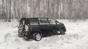 Последствия аварии на трассе под Новосибирском с двумя машинами: ДТП оказалось смертельным