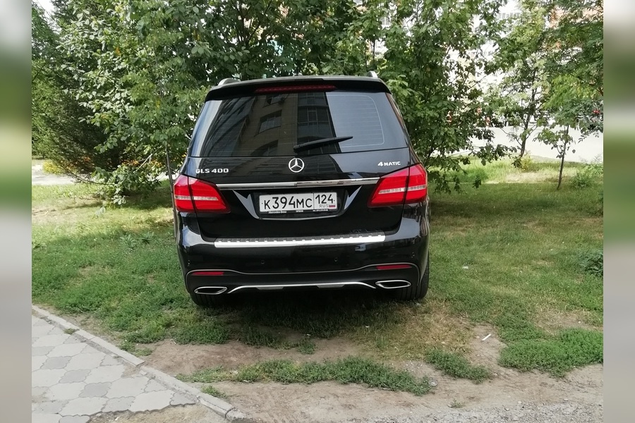 Улица Авиаторов, автор пожелал остаться неизвестным Улица Авиаторов, автор пожелал остаться неизвестным