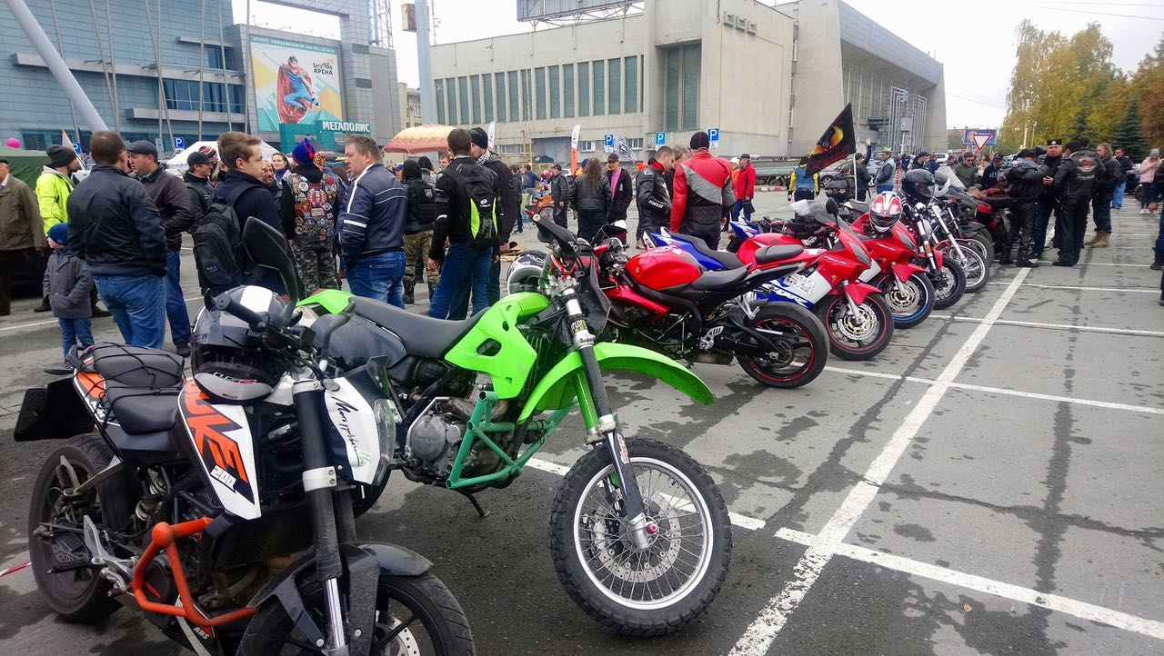 В Челябинске собралось около 400 мотоциклистов 