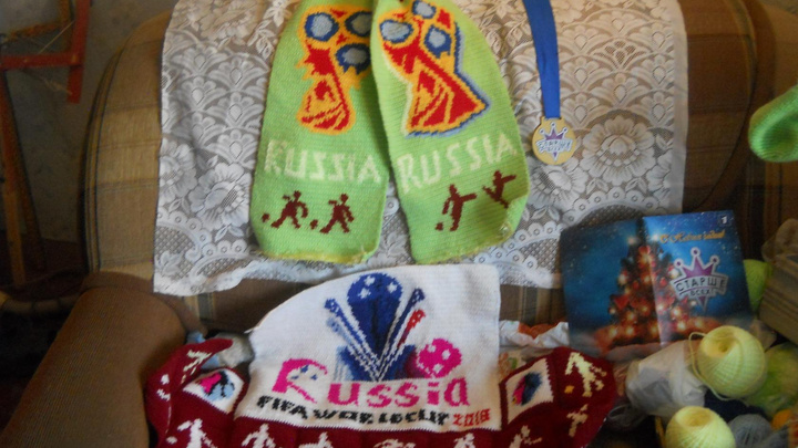 Подвязался к чемпионату: пенсионер из Златоуста приготовил подарок для сборной России