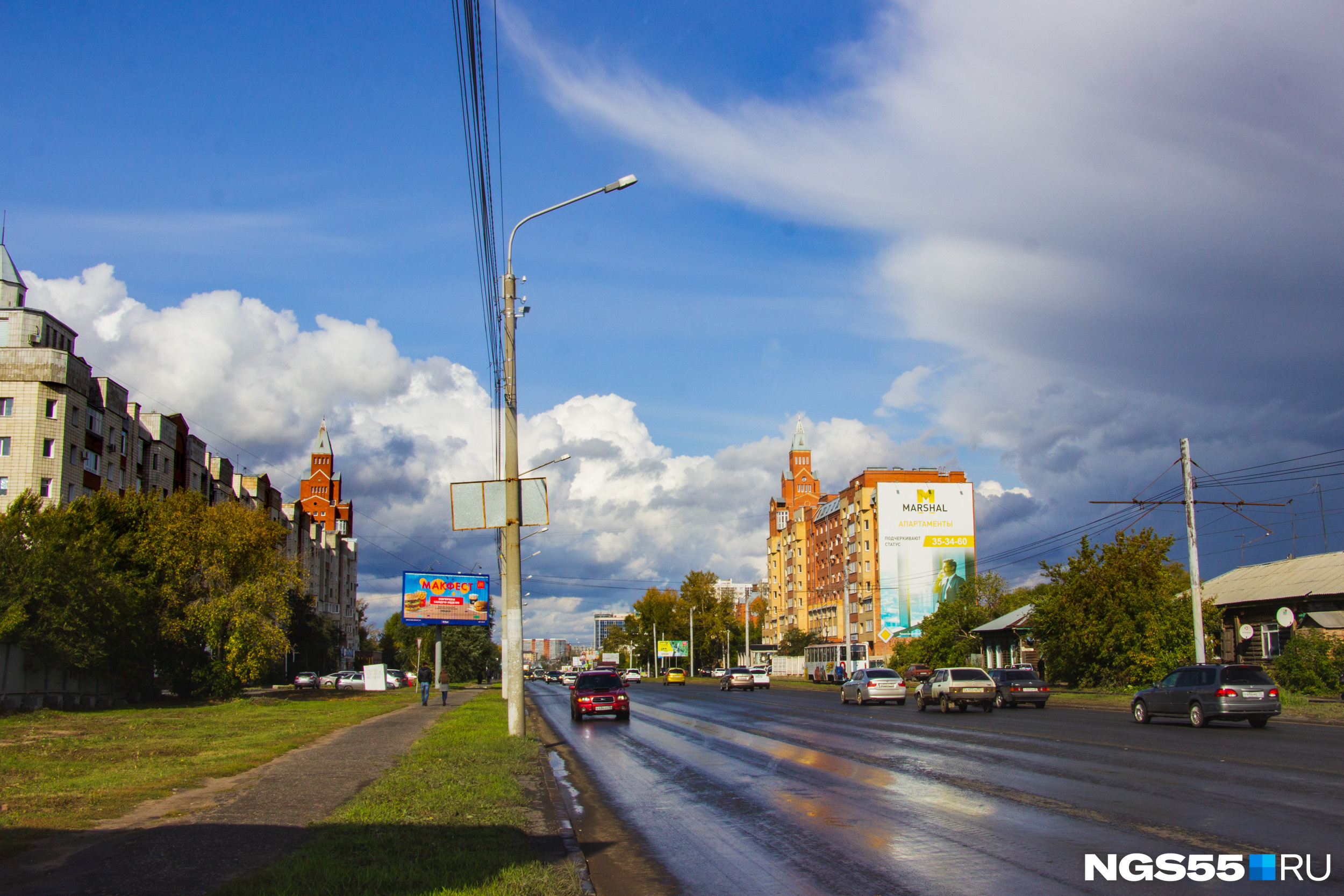 Улица жуково. Улица Жукова Санкт-Петербург. Улица Жукова Омск. Улица Жукова Красноярск. Улица Жукова Омск фото.