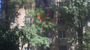 В Ворошиловском районе загорелась многоэтажка: видео