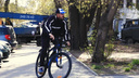 «Давайте бросим машины»: чиновник показал челябинцам, как добирается на работу на велосипеде