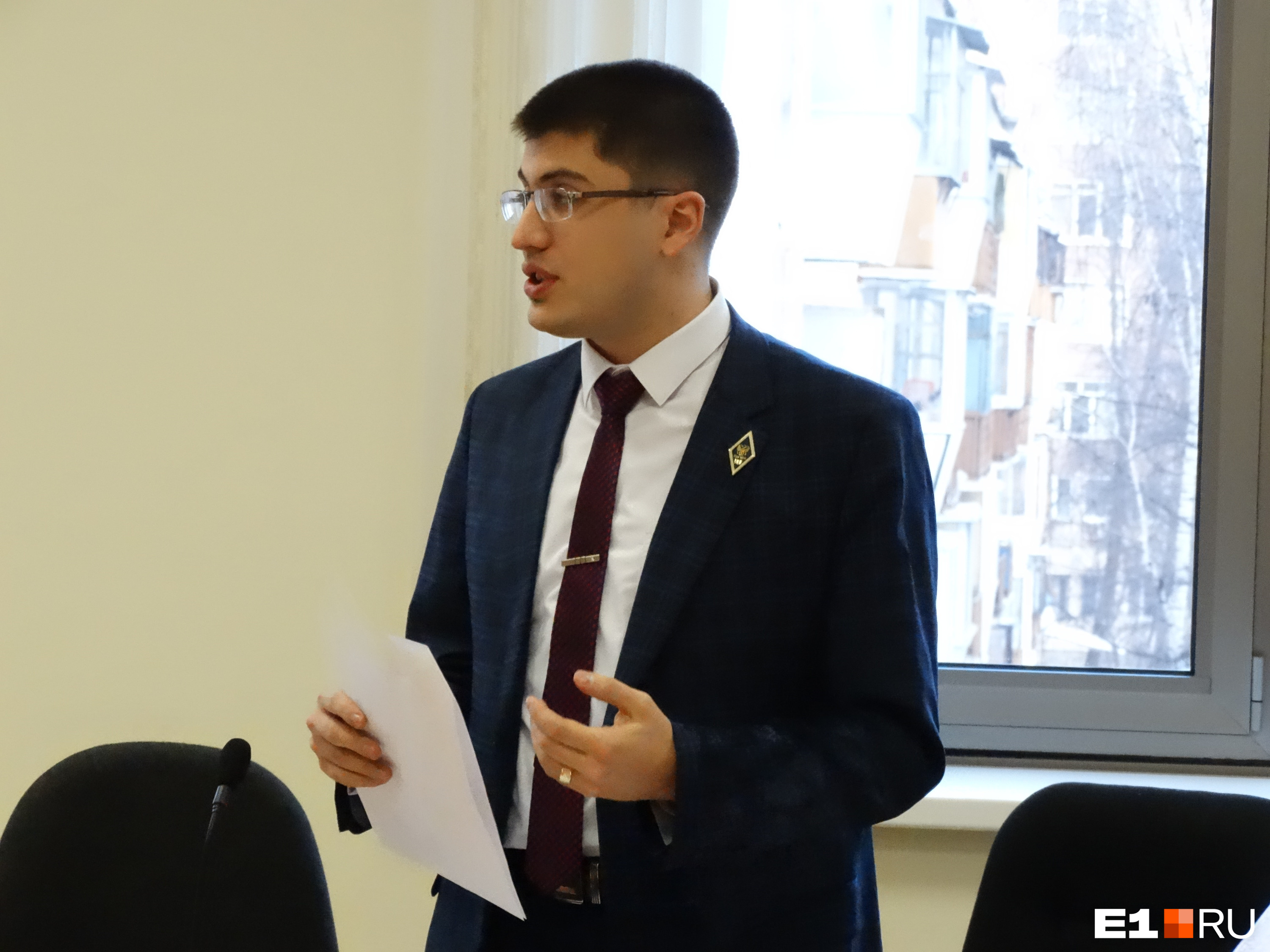 Юрист, представлявший администрацию города, заявил в суде, что самый накладный для бюджета перевозчик выиграл конкурс из-за строгого следования законам