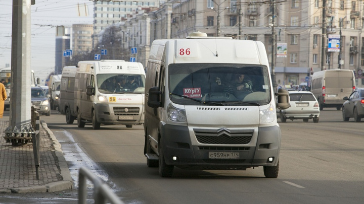 «От конкуренции выиграли пассажиры»: в челябинских маршрутках снизили цену на проезд