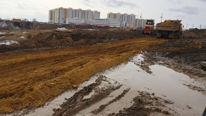 На улице Ерофеевской в «Солнечном» начали строить дорогу