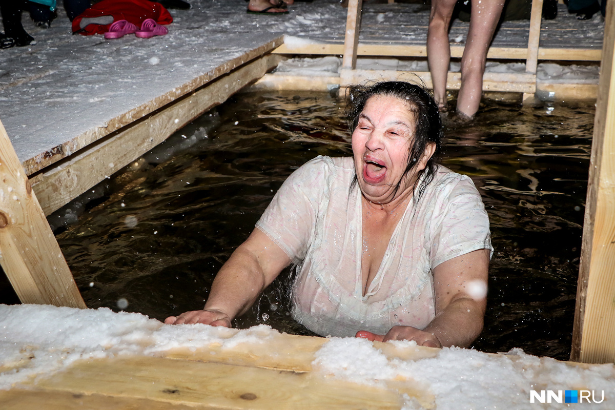Фото женщины утонувшей в проруби в крещение