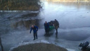 В Самарской области утонувшего рыбака нашли по сапогам на льду