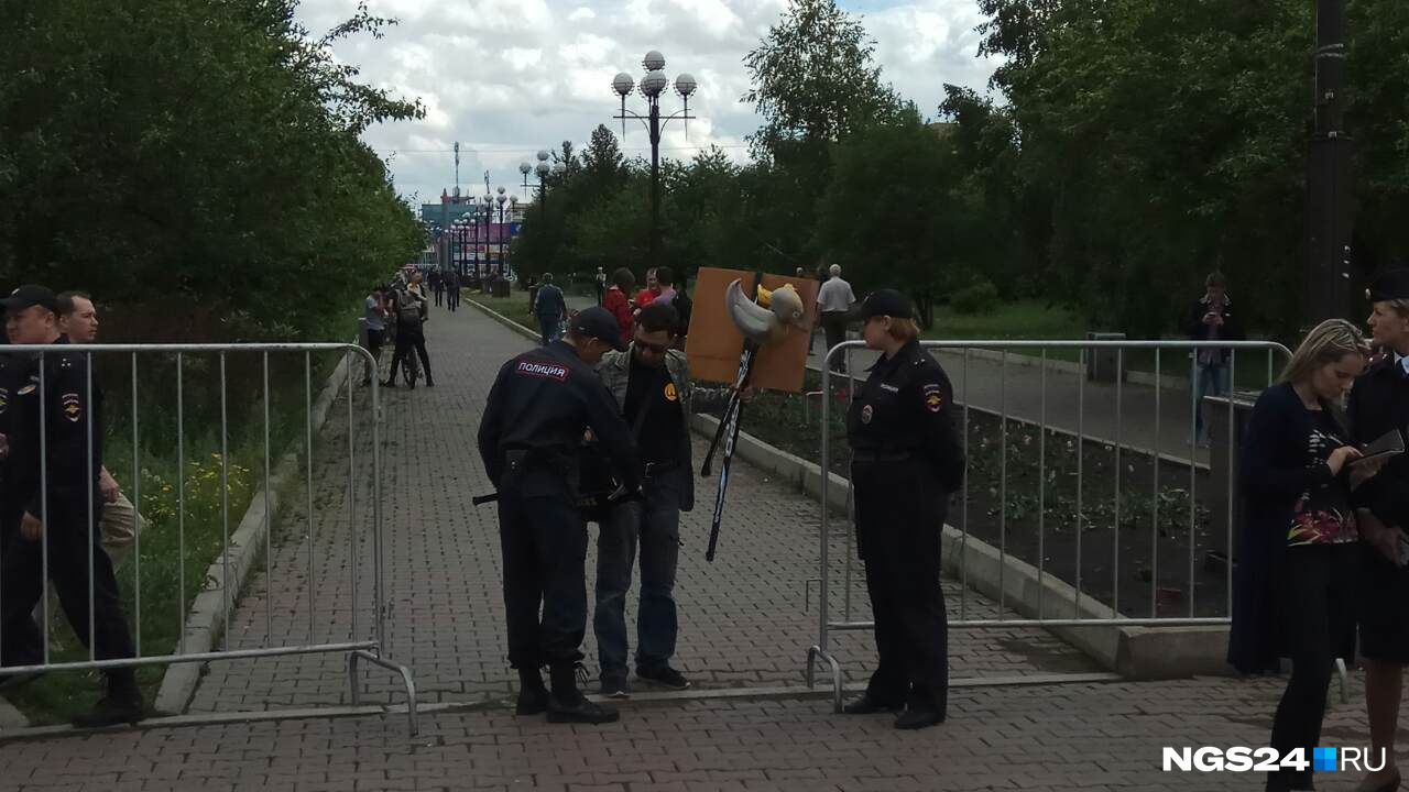 Сквер Космонавтов Сквер Космонавтов