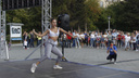 Новосибирцы вышли танцевать на площадь Ленина для шоу на ТНТ