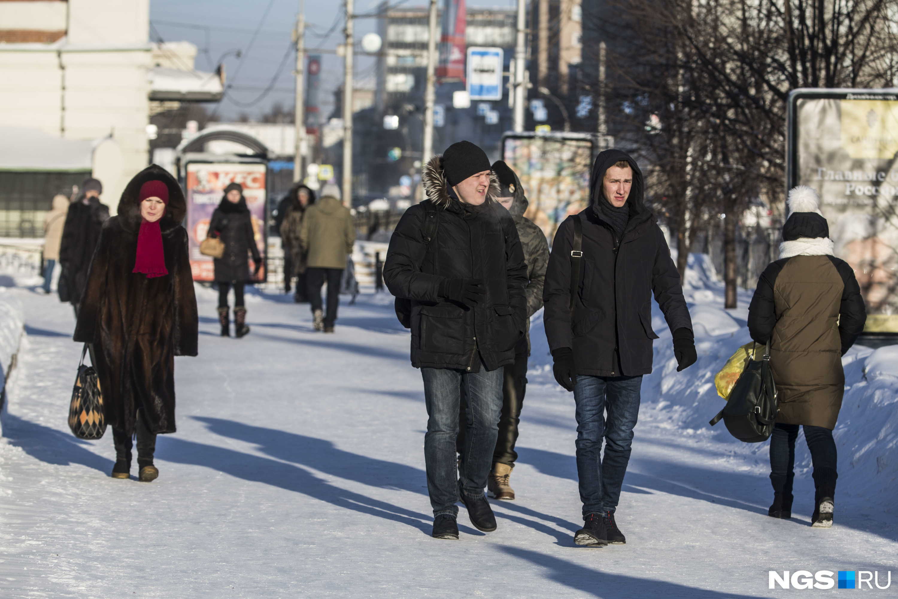 Стояли сильные морозы. Сильный Мороз в Москве.
